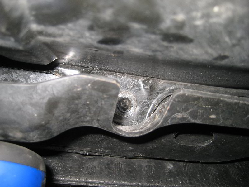 Nissan-Armada-VK56DE-V8-Engine-Oil-Change-Filter-Replacement-Guide-011