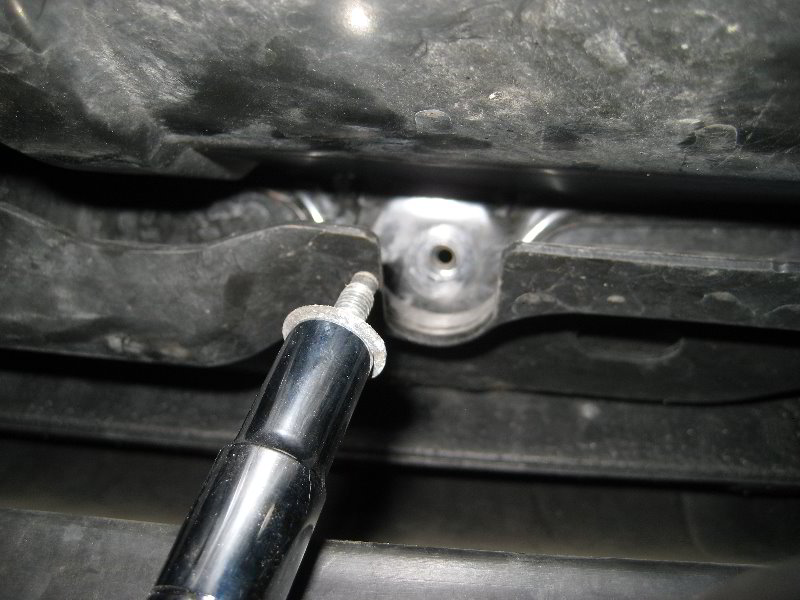 Nissan-Armada-VK56DE-V8-Engine-Oil-Change-Filter-Replacement-Guide-013