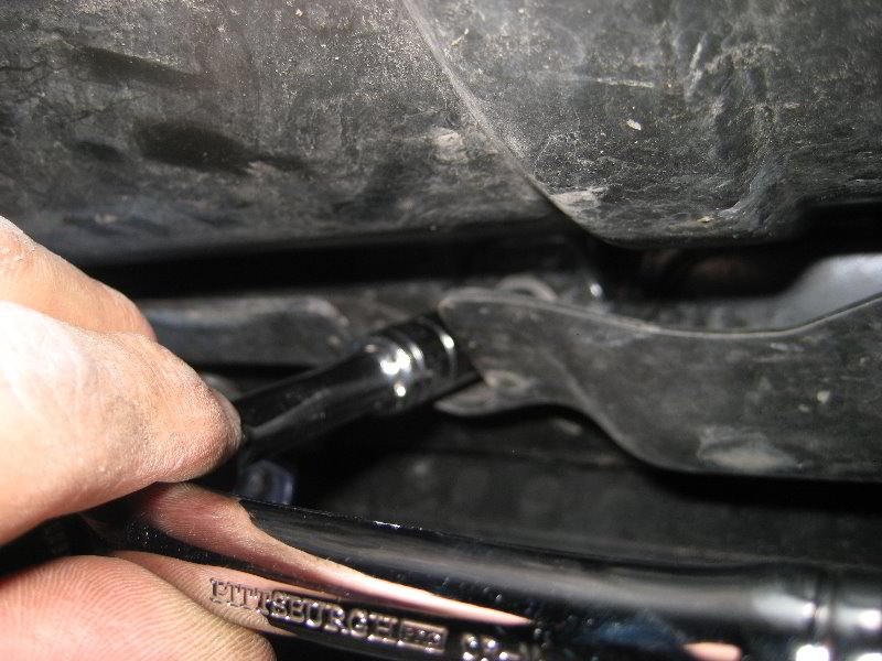 Nissan-Armada-VK56DE-V8-Engine-Oil-Change-Filter-Replacement-Guide-015