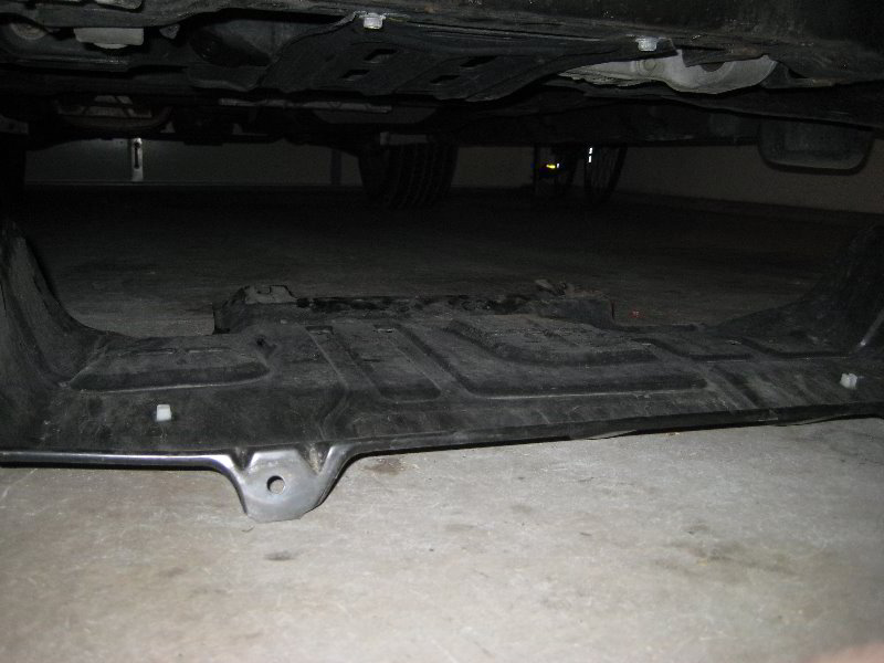 Nissan-Armada-VK56DE-V8-Engine-Oil-Change-Filter-Replacement-Guide-017