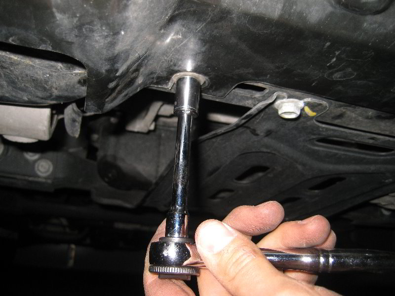 NissanArmadaVK56DEV8EngineOilChangeFilterReplacementGuide035