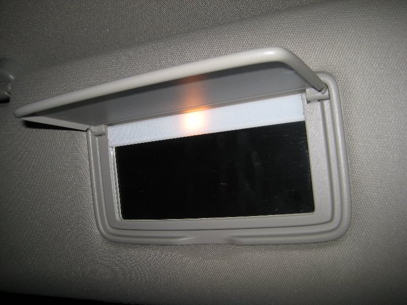Nissan-Armada-Vanity-Mirror-Light-Bulb-Replacement-Guide-002