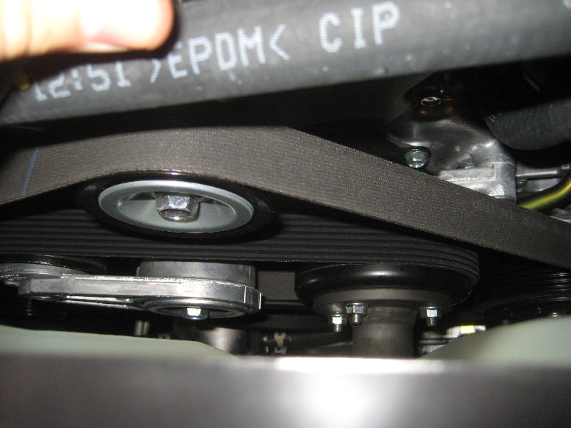 Nissan-Frontier-VQ40DE-V6-Engine-Serpentine-Belt-Replacement-Guide-016