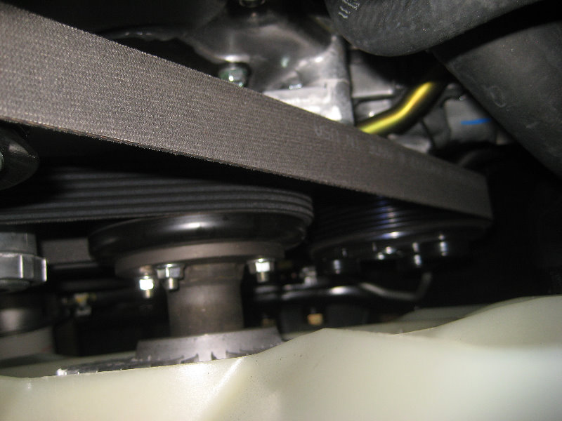 Nissan-Frontier-VQ40DE-V6-Engine-Serpentine-Belt-Replacement-Guide-020