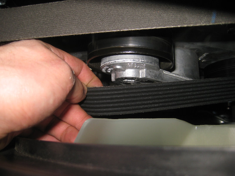 Nissan-Frontier-VQ40DE-V6-Engine-Serpentine-Belt-Replacement-Guide-030