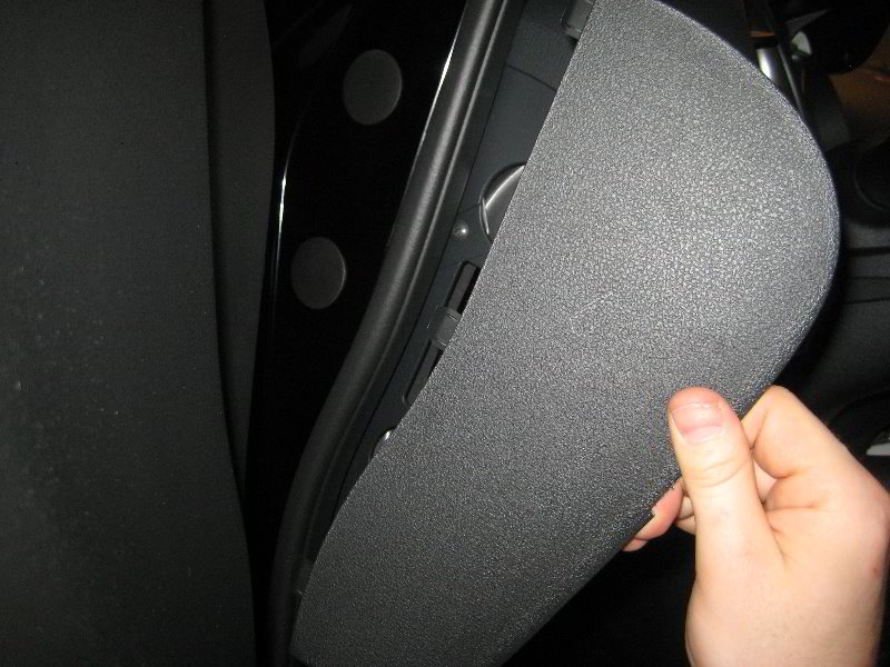 Nissan-Juke-Electrical-Fuse-Replacement-Guide-014