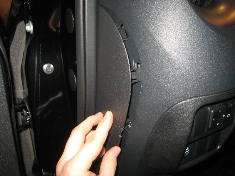 Nissan-Juke-Electrical-Fuse-Replacement-Guide-015