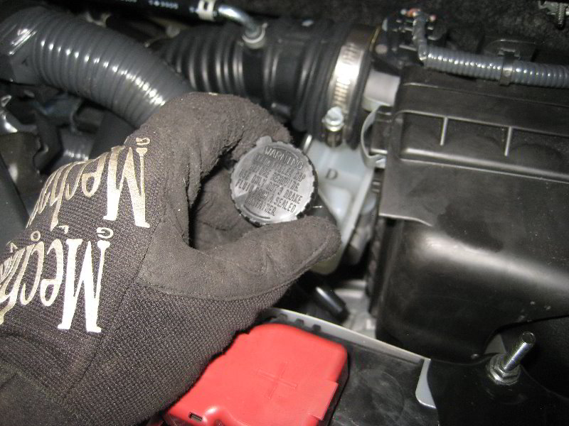 Nissan-Juke-Front-Brake-Pads-Replacement-Guide-023