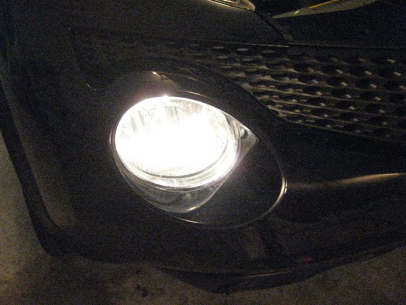 Nissan-Juke-Headlight-Bulbs-Replacement-Guide-019