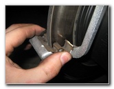 Nissan-Juke-Rear-Disc-Brake-Pads-Replacement-Guide-014