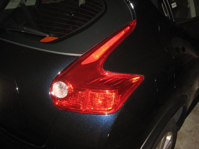 Nissan-Juke-Tail-Light-Bulbs-Replacement-Guide-001