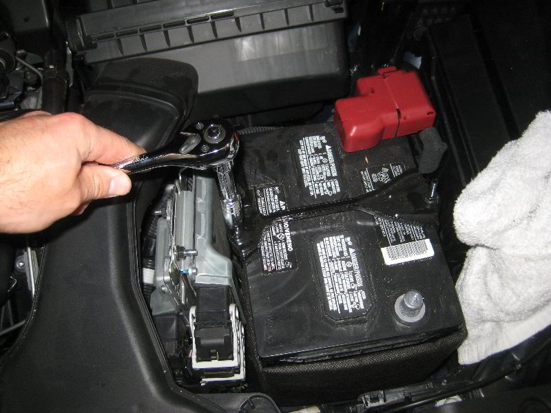 Nissan-Maxima-12V-Automotive-Battery-Replacement-Guide-035