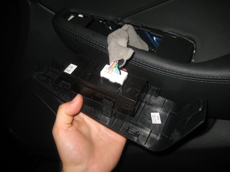 Nissan-Maxima-Interior-Door-Panel-Removal-Speaker-Replacement-Guide-011