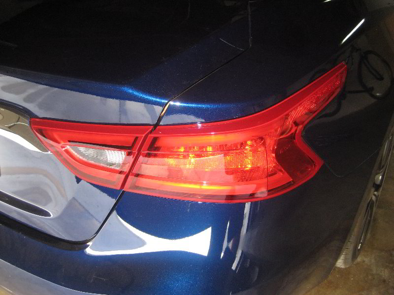 Nissan-Maxima-Tail-Light-Bulbs-Replacement-Guide-001