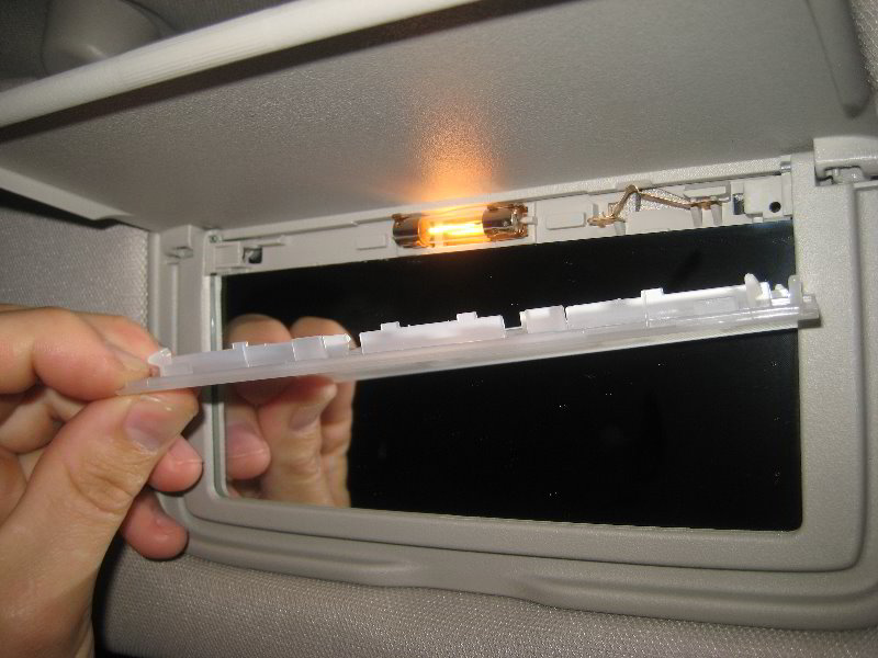 Nissan-Maxima-Vanity-Mirror-Light-Bulb-Replacement-Guide-012