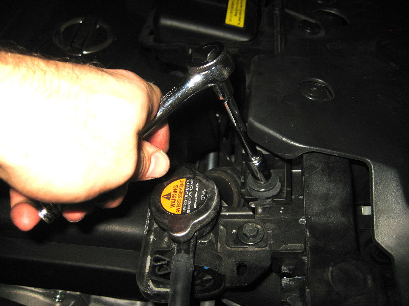 Nissan-Murano-12-Volt-Automotive-Battery-Replacement-Guide-042