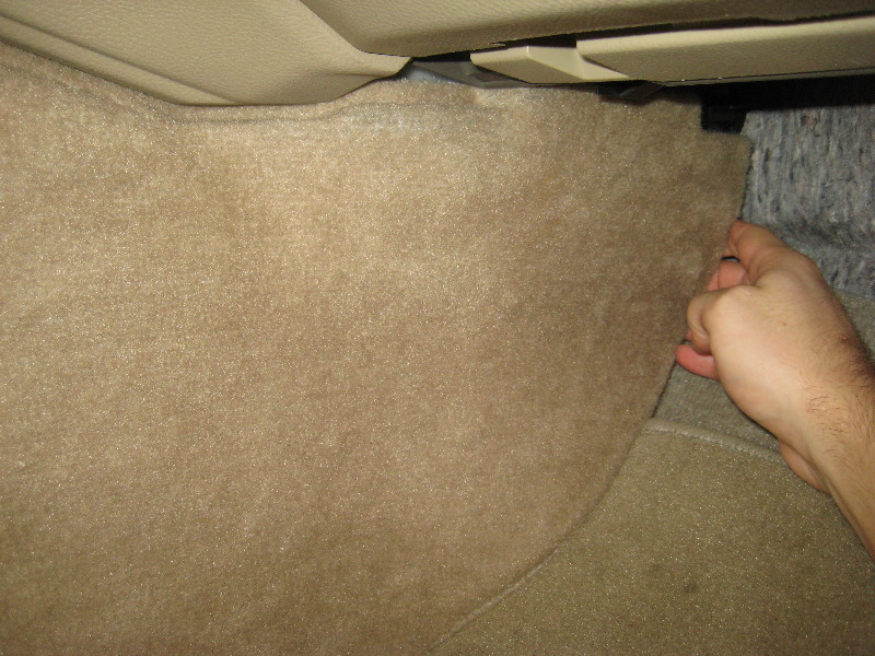 Nissan-Murano-Cabin-Air-Filter-Replacement-Guide-002