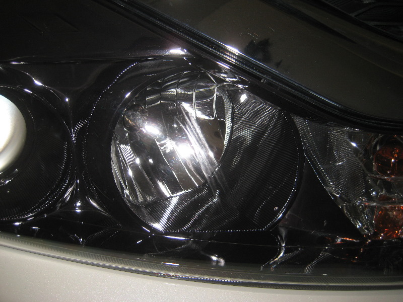 Nissan-Murano-Headlight-Bulbs-Replacement-Guide-022