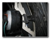 Nissan-Murano-Headlight-Bulbs-Replacement-Guide-049