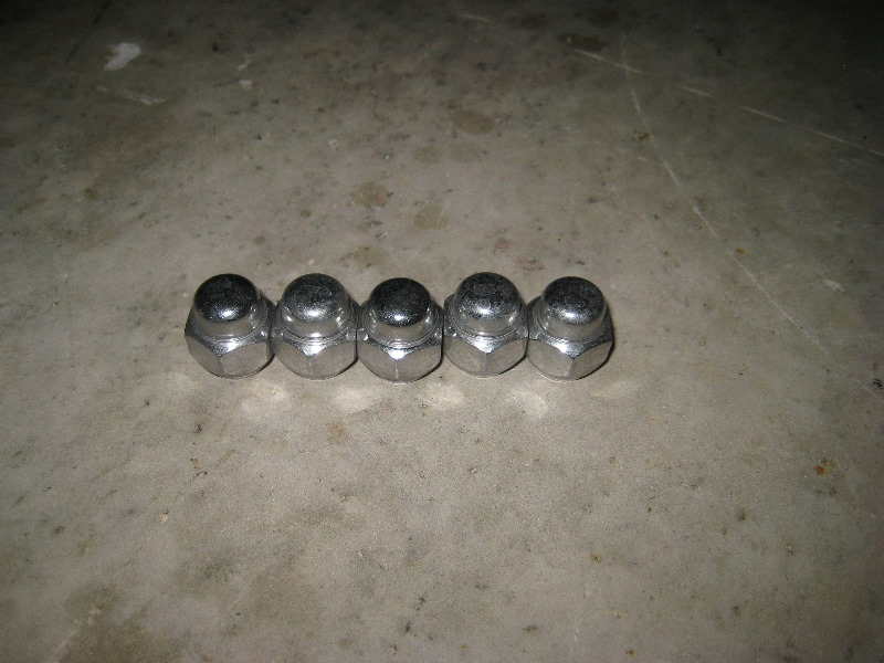 Nissan-Murano-Rear-Disc-Brake-Pads-Replacement-Guide-005