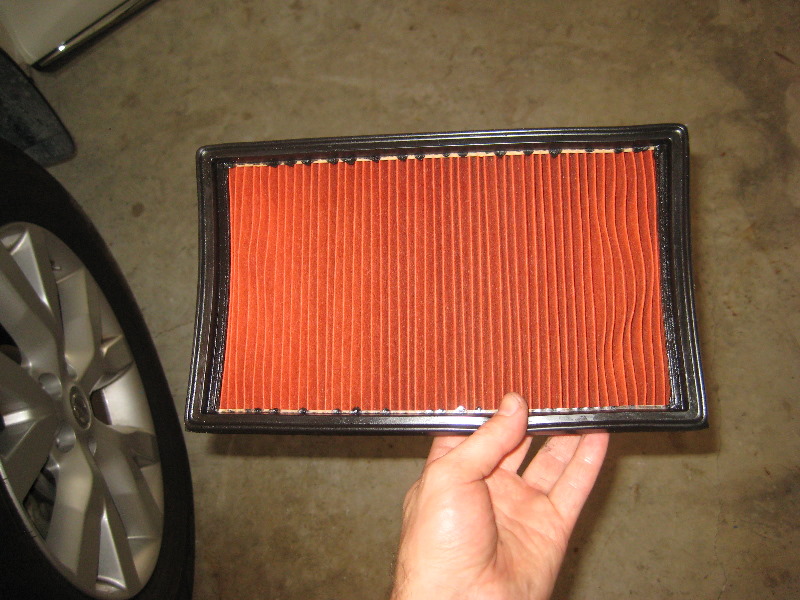Nissan-Murano-VQ35DE-V6-Engine-Air-Filter-Replacement-Guide-007