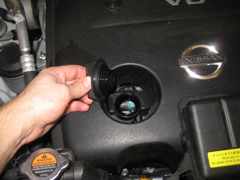 Nissan-Murano-VQ35DE-V6-Engine-Oil-Change-Guide-002