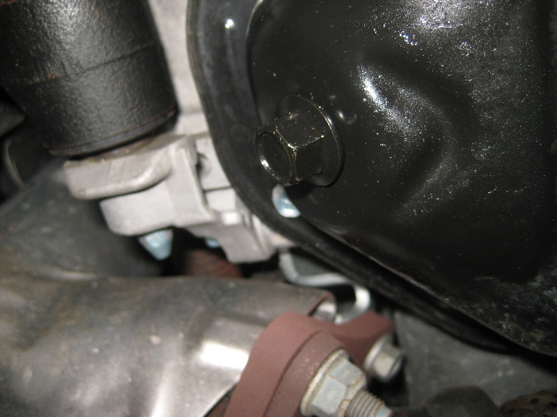 Nissan-Murano-VQ35DE-V6-Engine-Oil-Change-Guide-004