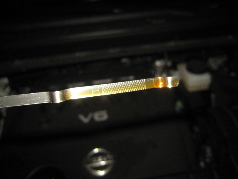 Nissan-Murano-VQ35DE-V6-Engine-Oil-Change-Guide-023