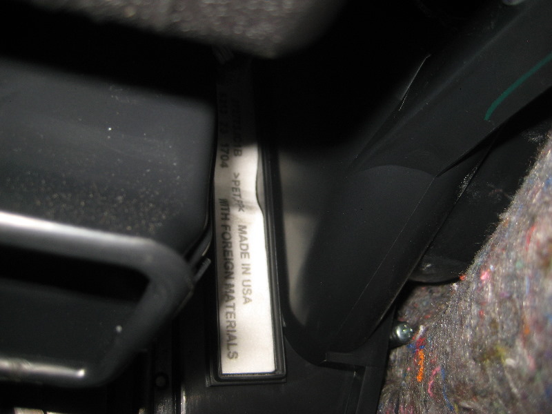 20132016NissanPathfinderCabinAirFilterReplacementGuide018