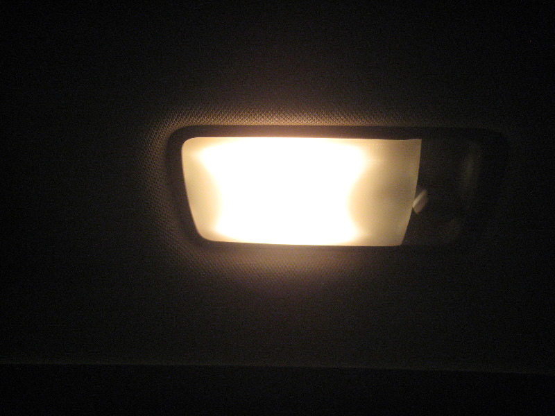 2013-2016-Nissan-Pathfinder-Cargo-Area-Light-Bulb-Replacement-Guide-014