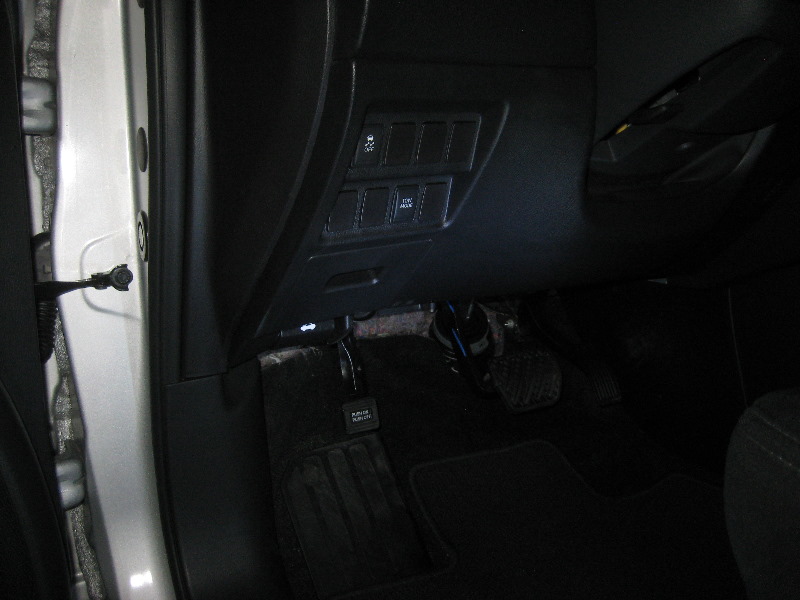 2013-2016-Nissan-Pathfinder-Electrical-Fuse-Replacement-Guide-010