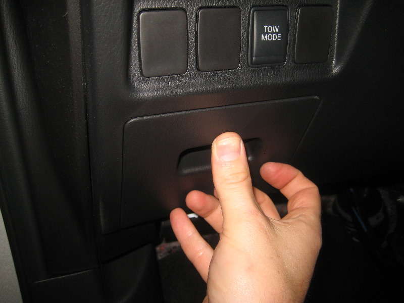 2013-2016-Nissan-Pathfinder-Electrical-Fuse-Replacement-Guide-021