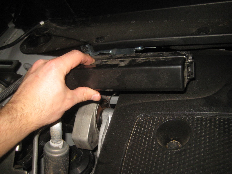 2013-2016-Nissan-Pathfinder-Electrical-Fuse-Replacement-Guide-024