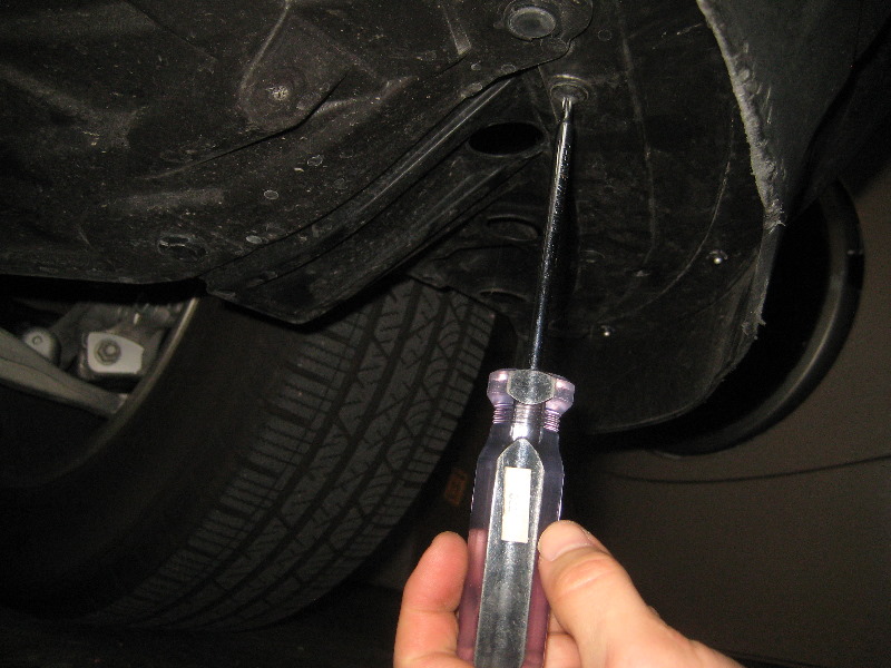 2013-2016-Nissan-Pathfinder-Fog-Light-Bulbs-Replacement-Guide-003