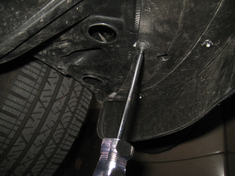 2013-2016-Nissan-Pathfinder-Fog-Light-Bulbs-Replacement-Guide-019