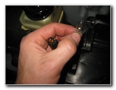 2013-2016-Nissan-Pathfinder-Headlight-Bulbs-Replacement-Guide-025