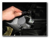 2013-2016-Nissan-Pathfinder-Headlight-Bulbs-Replacement-Guide-028