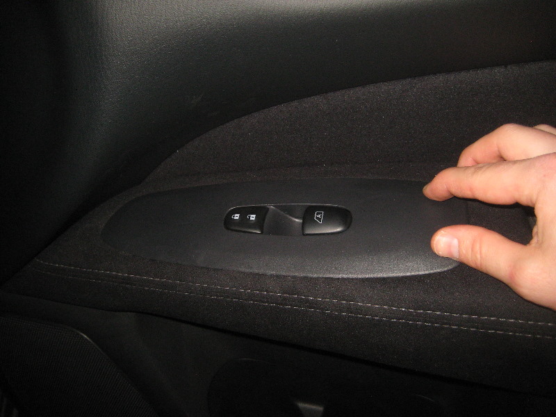 2013-2016-Nissan-Pathfinder-Interior-Door-Panel-Removal-Guide-040