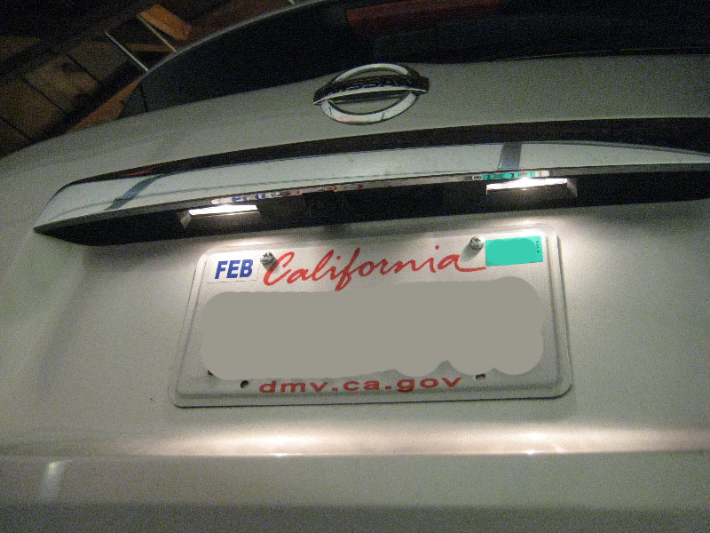 2013-2016-Nissan-Pathfinder-License-Plate-Light-Bulbs-Replacement-Guide-037