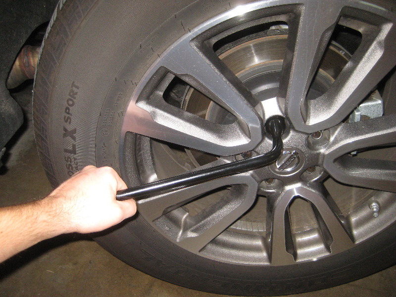 2013-2016-Nissan-Pathfinder-Rear-Disc-Brake-Pads-Replacement-Guide-002