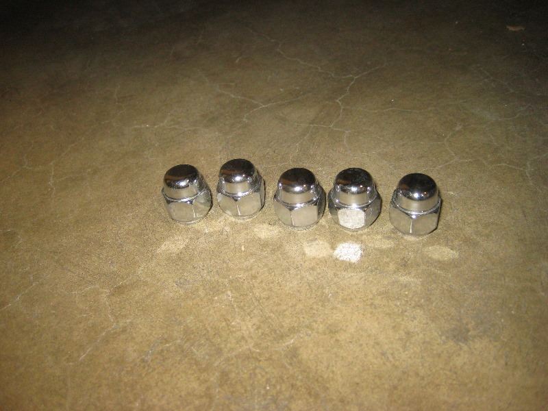 2013-2016-Nissan-Pathfinder-Rear-Disc-Brake-Pads-Replacement-Guide-005