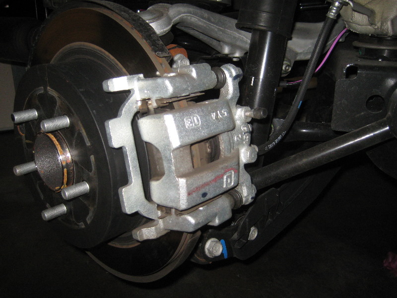 2013-2016-Nissan-Pathfinder-Rear-Disc-Brake-Pads-Replacement-Guide-007