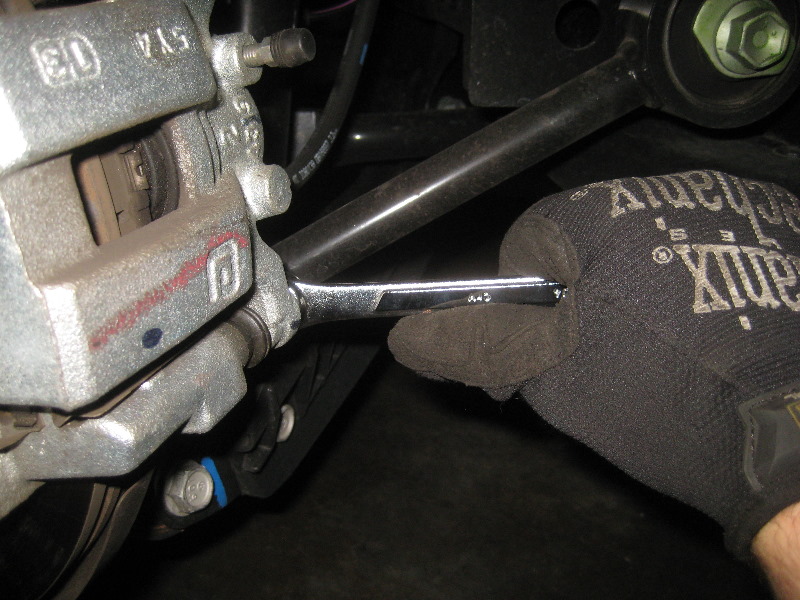 2013-2016-Nissan-Pathfinder-Rear-Disc-Brake-Pads-Replacement-Guide-009