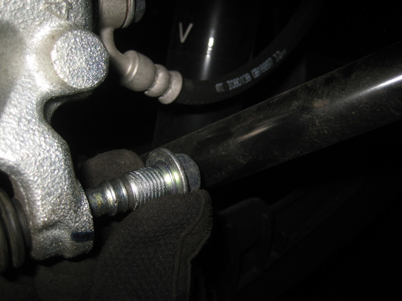 2013-2016-Nissan-Pathfinder-Rear-Disc-Brake-Pads-Replacement-Guide-011