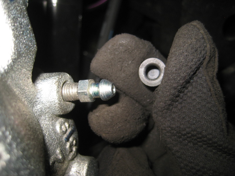 2013-2016-Nissan-Pathfinder-Rear-Disc-Brake-Pads-Replacement-Guide-028