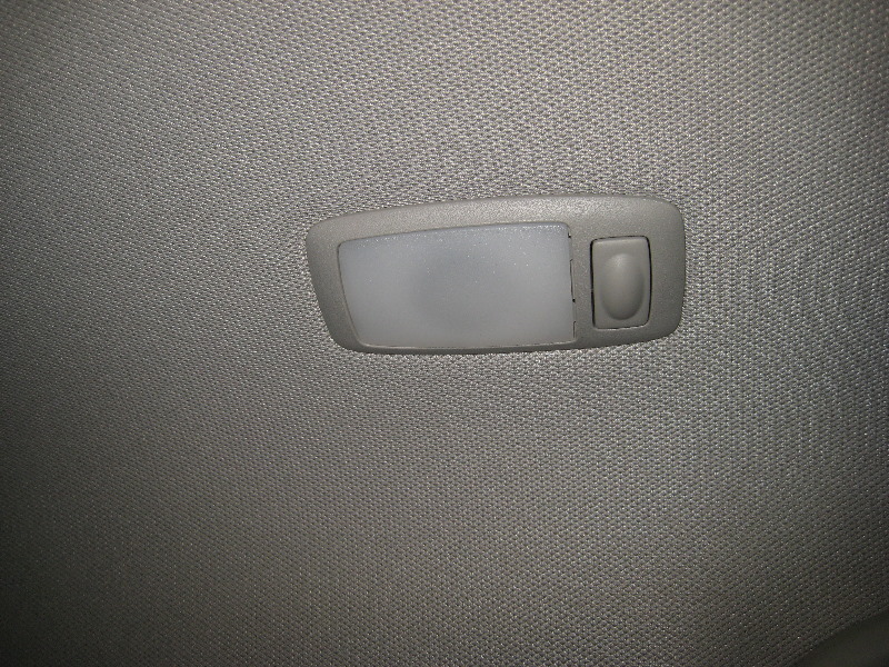 2013-2016-Nissan-Pathfinder-Rear-Passenger-Reading-Light-Bulb-Replacement-Guide-013