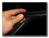 2013-2016-Nissan-Pathfinder-Rear-Wiper-Blade-Replacement-Guide-006