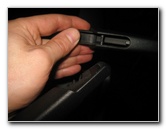 2013-2016-Nissan-Pathfinder-Rear-Wiper-Blade-Replacement-Guide-007