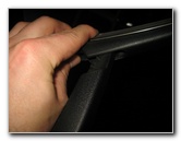 2013-2016-Nissan-Pathfinder-Rear-Wiper-Blade-Replacement-Guide-011