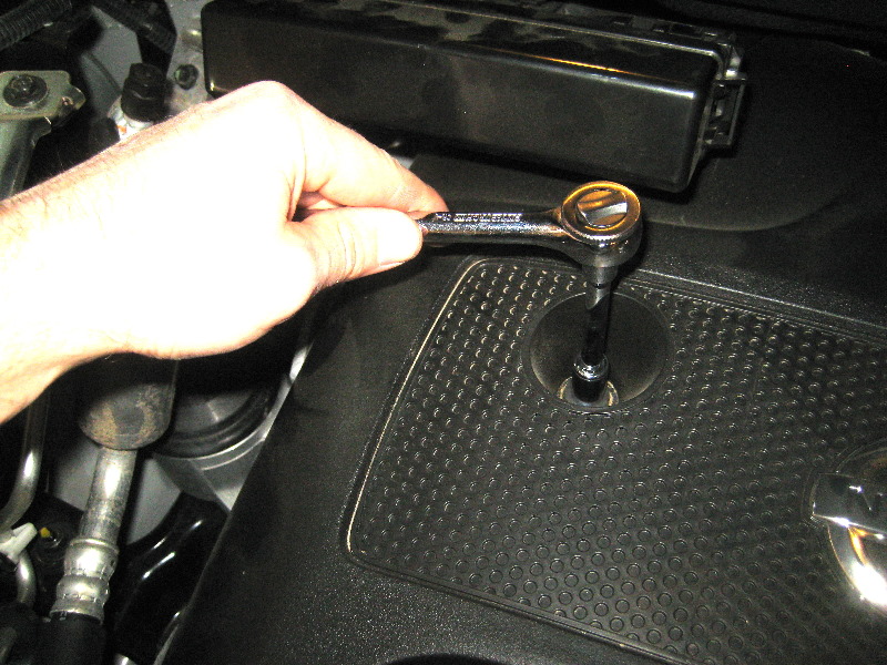 2013-2016-Nissan-Pathfinder-PCV-Valve-Replacement-Guide-004